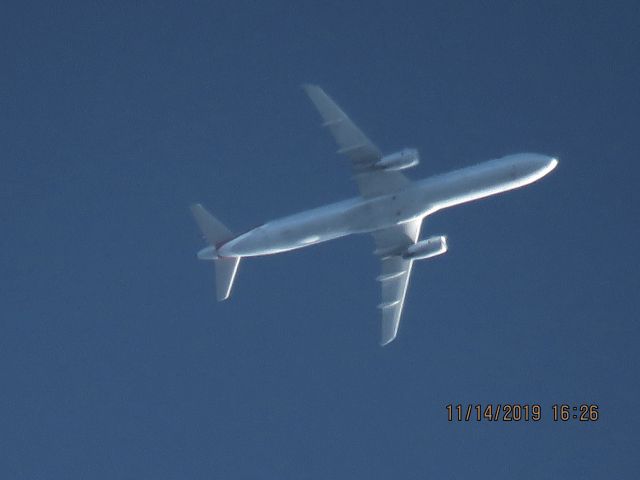 Airbus A321 (N554UW)