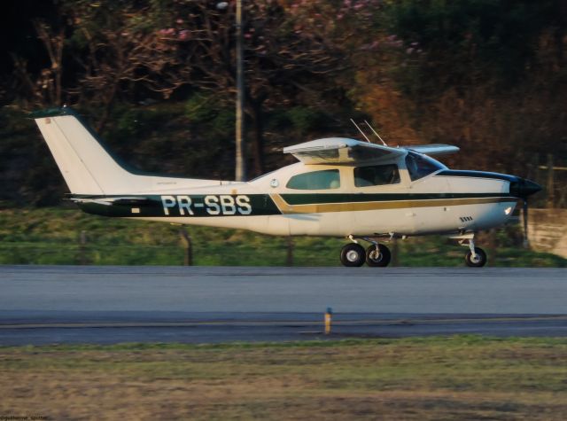 Cessna Centurion (PR-SBS)