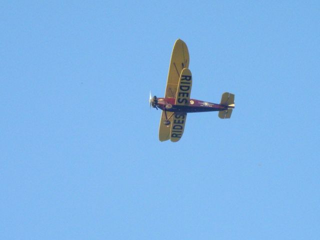 NEW STANDARD D-25 (N9125) - Rob Locks D-25 New Standard a href=http://waldowrights.com/Waldo Wrights Flying Service/a (N9125) is its own advertisement flying over Blue Grass Airport (KLEX). Lucky Barnstormers hopped rides during the D-25s visit to a href=http://www.aviationky.org/The Aviation Museum of Kentucky/a....