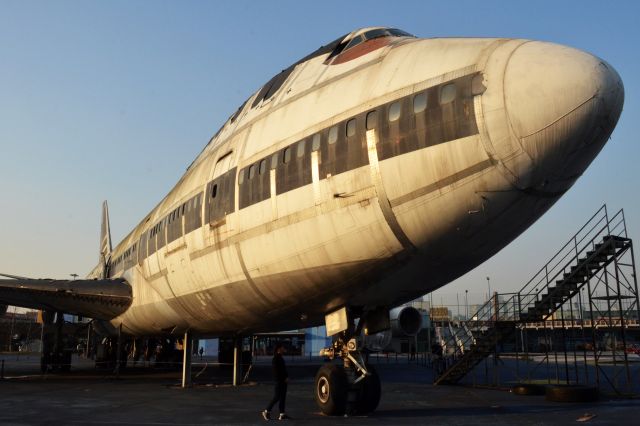 BOEING 747-100 (UNKNOWN) - An old and retired United parcel service 741 was displayed in Shanghai