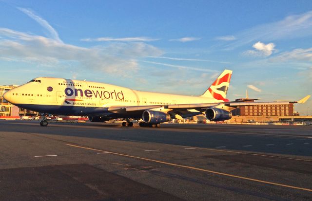 Boeing 747-400 (G-CIVZ) - Speedbird OneWorld  taxi with Oscar