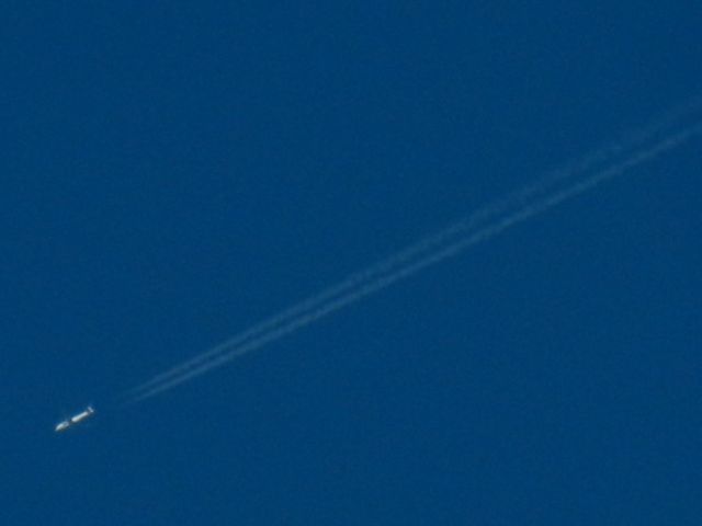 Embraer 170/175 (N870RW) - A Republic Embraer E-170 Flies By En-Route To CLT