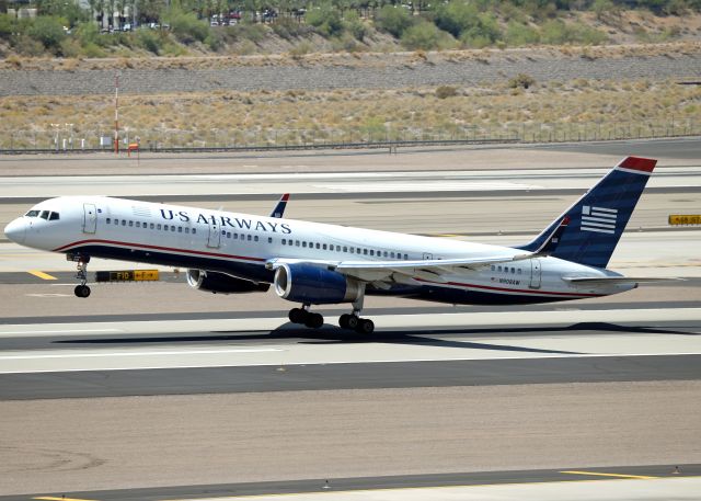 Boeing 757-200 (N908AW)