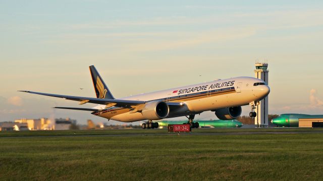 BOEING 777-300 (9V-SWV) - SIA8877 on rotation from Rwy 16R to begin its delivery flight to Singapore (WSSS / SIN) on 9.26.13. (LN:1136 cn 42236).