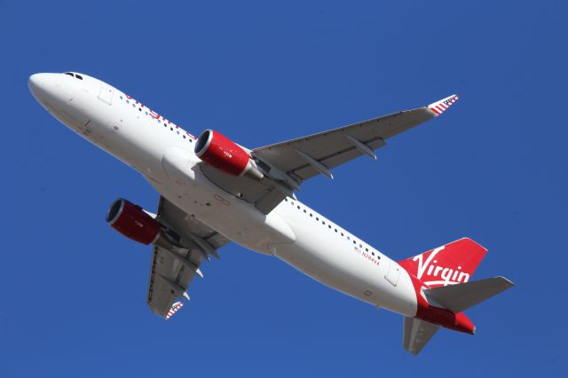 Airbus A320 (N284VA)