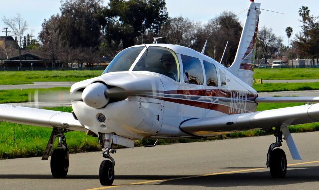 Piper Cherokee Arrow (N1455X)