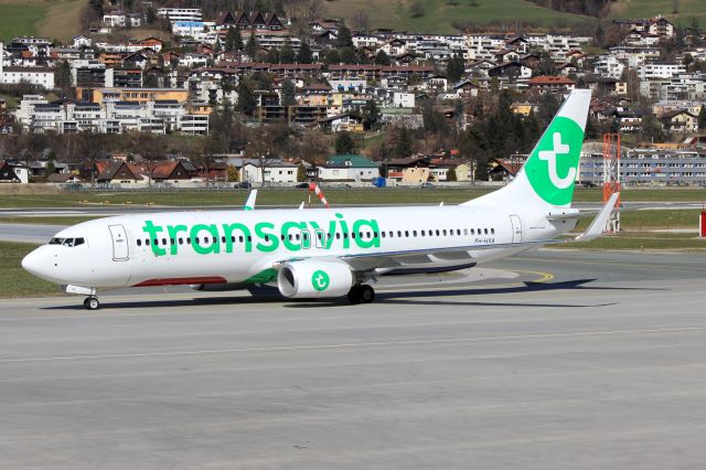 Boeing 737-800 (PH-HXA)