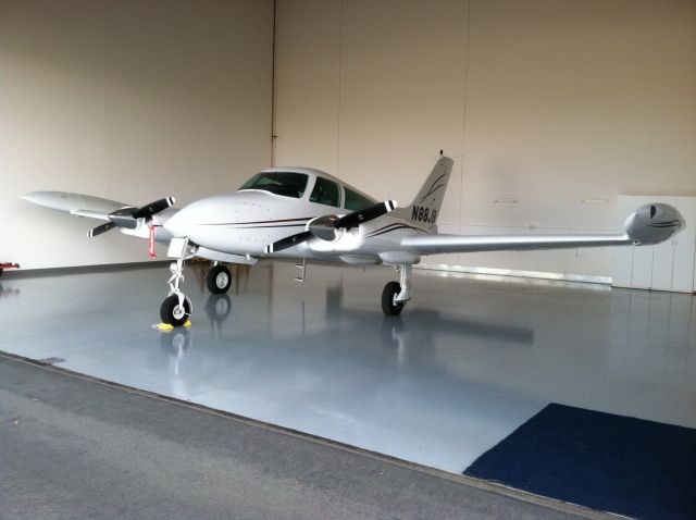 Cessna 310 (N88JB)