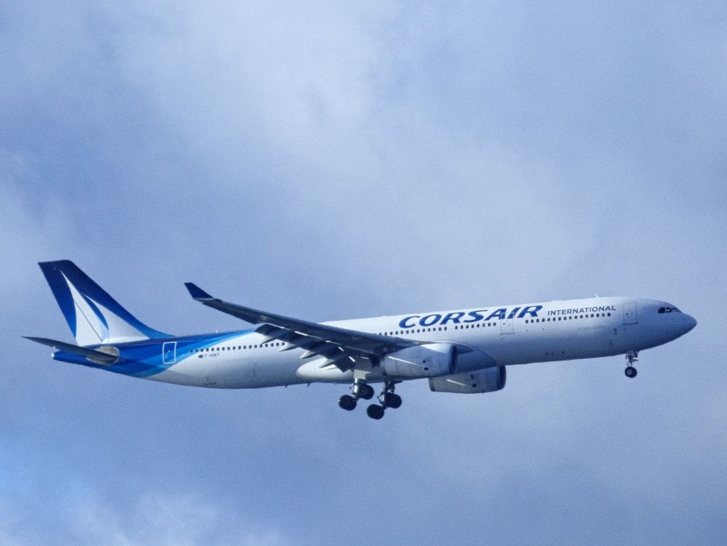 Airbus A330-300 (F-HSKY) - En approche de la Martinique 
