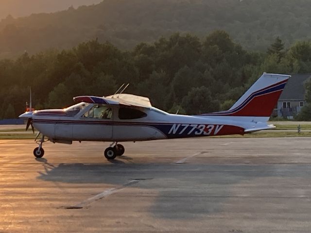 Cessna Cardinal (N7733V)