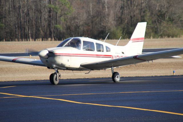 Piper Cherokee (N181FA) - N181FA taxiing to parking