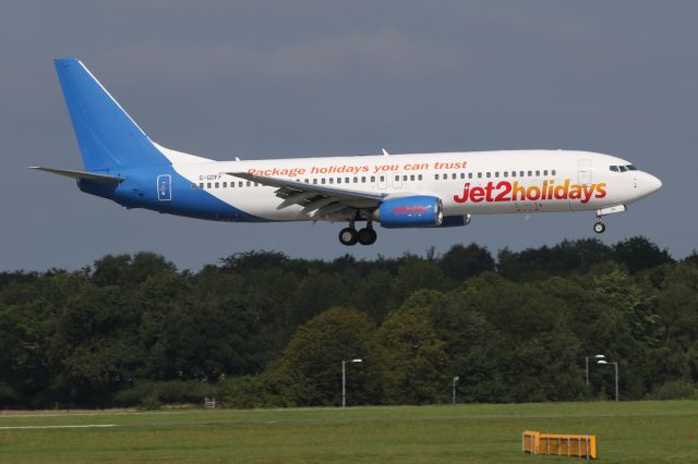 Boeing 737-800 (G-GDFF) - EXS914 returning from Bergerac, just before touchdown on 05L