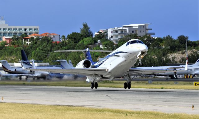 Embraer Legacy 600/650 (N600LP) - Legacy N600LP departing St Maarten on the 4th of Jan