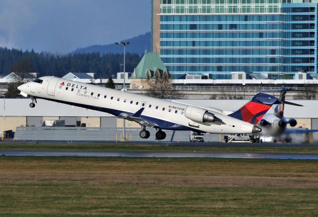 Canadair Regional Jet CRJ-700 (N614SK)