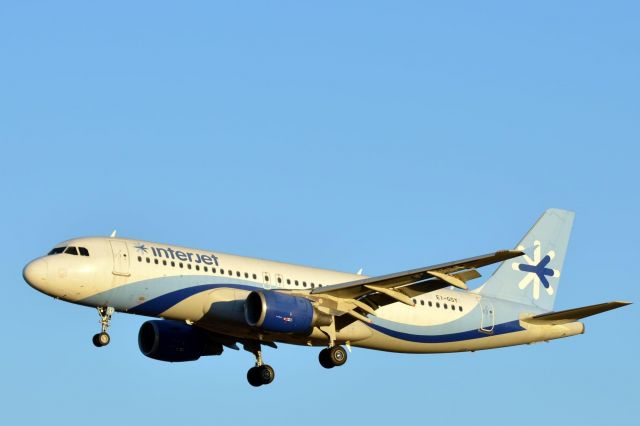 Airbus A320 (EI-GSY) - Nomadic 545 arriving from Lake City FL before Continuing on to Keflavik 