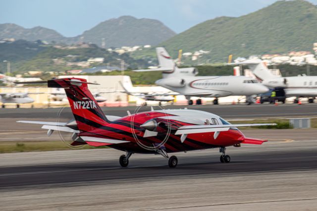 Piaggio P.180 Avanti (N722TA)