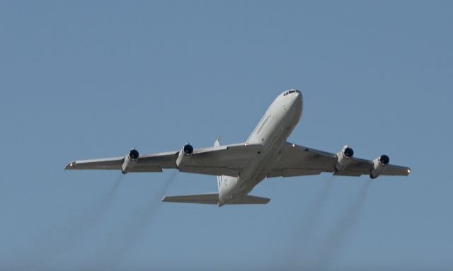 Boeing 707-300 (N707MQ)