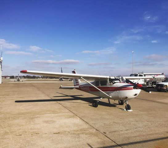 Cessna 175 Skylark (N6896E)