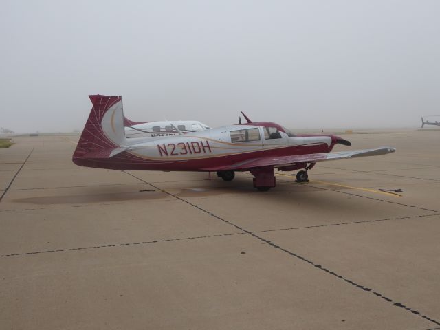 Mooney M-20 (N231DH)