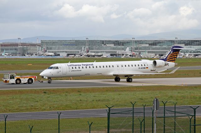 Canadair Regional Jet CRJ-900 (D-ACNB)