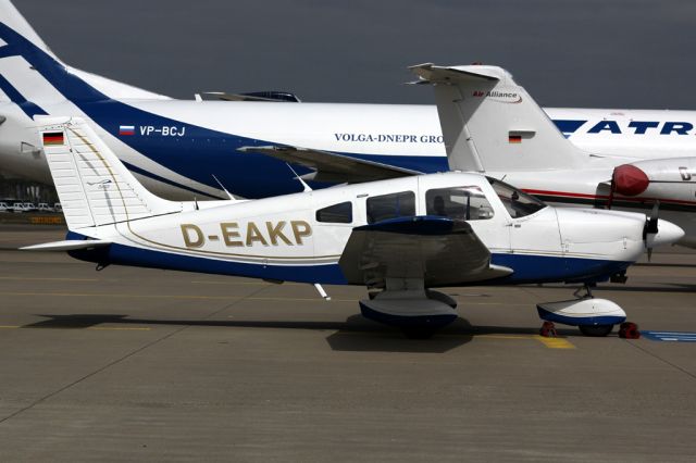 Piper Cherokee (D-EAKP)