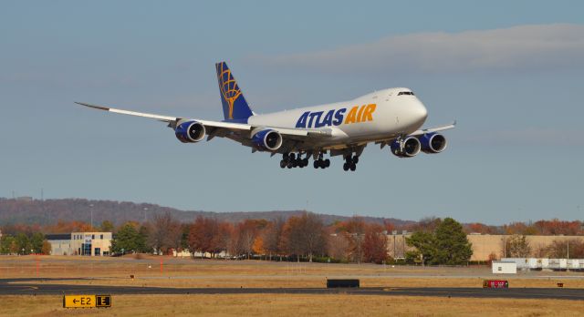 BOEING 747-8 (N855GT) - Atlas Air N855GT on short final runway 18L at Huntsville.