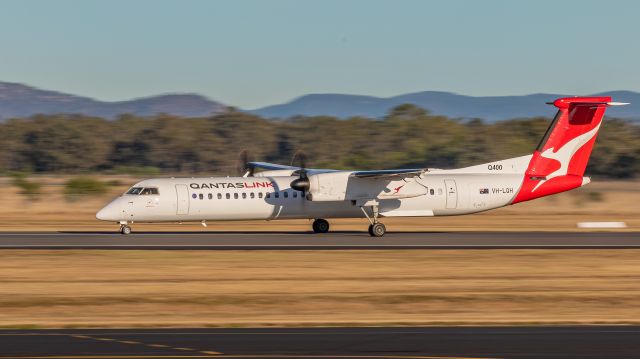 de Havilland Dash 8-400 (VH-LQH)