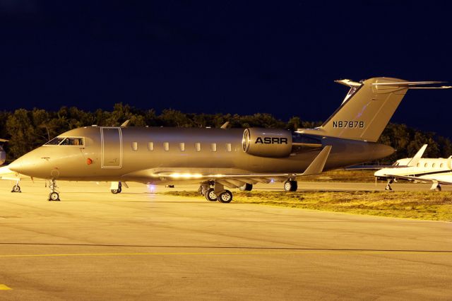 Canadair Challenger (N87878) - CL605 / 11Jan2017