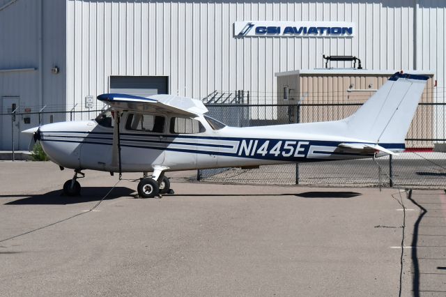 Cessna Skyhawk (N1445E)