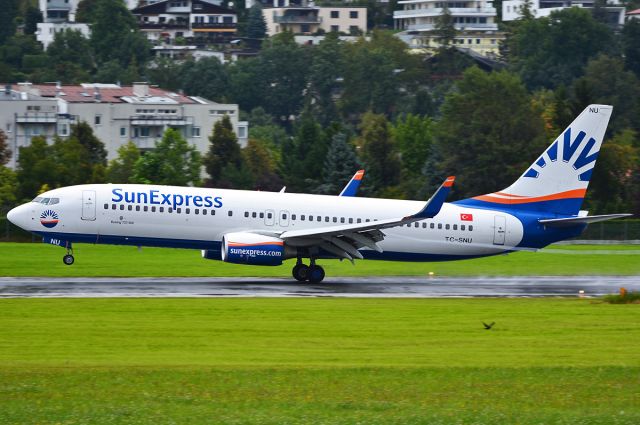 Boeing 737-800 (TC-SNU)