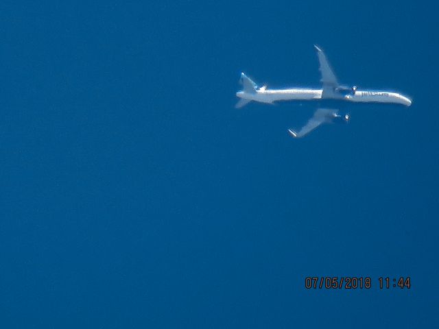 Airbus A321 (N961JT)