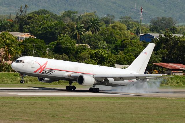 BOEING 767-300 (N362CM) - Llegada del ABX cargo después de 11 años de haberse retirado de su ruta LAX-SAP