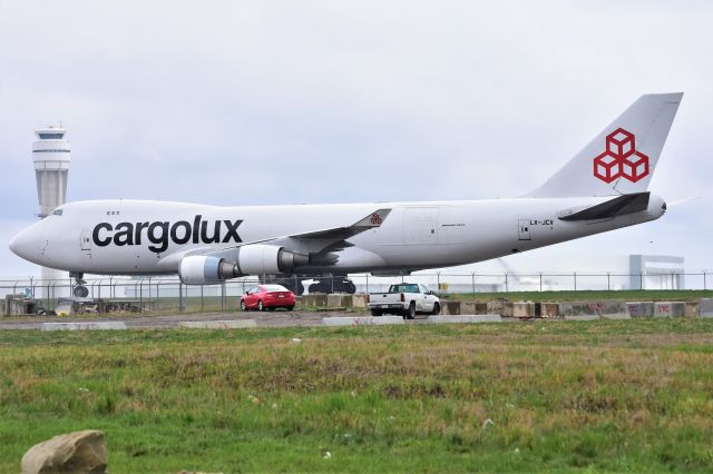 Boeing 747-400 (LX-JCV) - Cargolux Airlines Boeing 747-4EVF(ER) arriving at YYC on May 8.