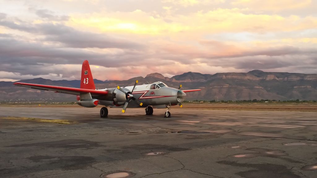 Lockheed P-2 Neptune (N443NA) - Lockheed P2V-7 Wildfire Air Tanker