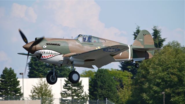 CURTISS Warhawk (N2689) - Flying Heritage Collections Curtiss Wright P-40C (Ser#194) on final to Rwy 34L on 8.4.13.