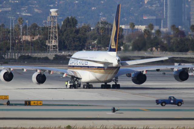 Airbus A380-800 (9V-SKL)