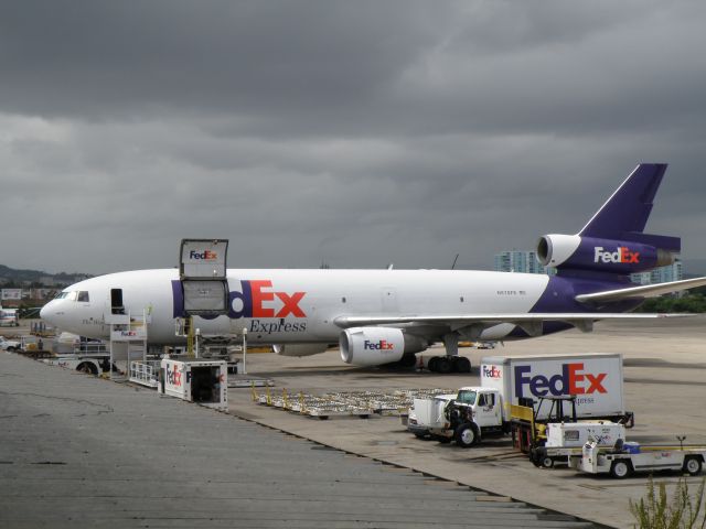 McDonnell Douglas DC-10 (N570FE)