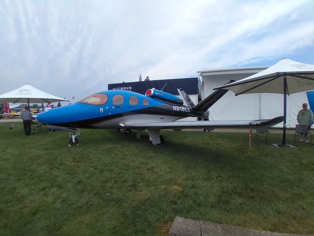 Cirrus Vision SF50 (N818LL) - AirVenture 2021