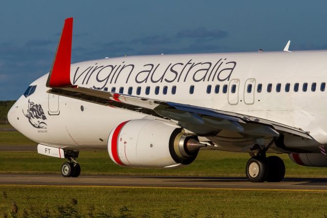 Boeing 737-800 (VH-YFT)