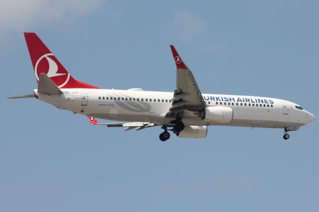 Boeing 737-800 (TC-JZG)