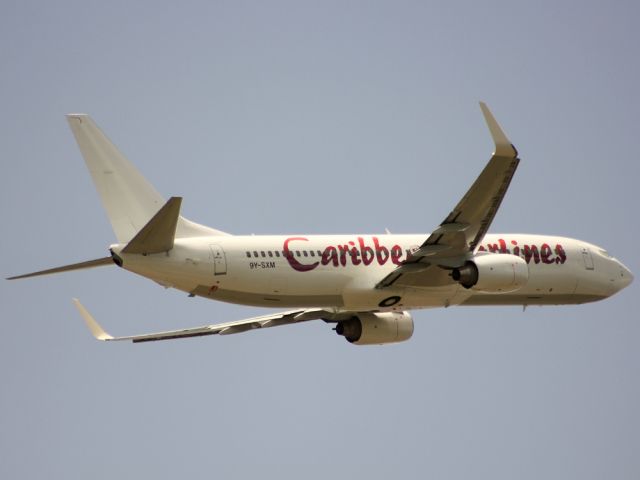 Boeing 737-800 (9Y-SXM)