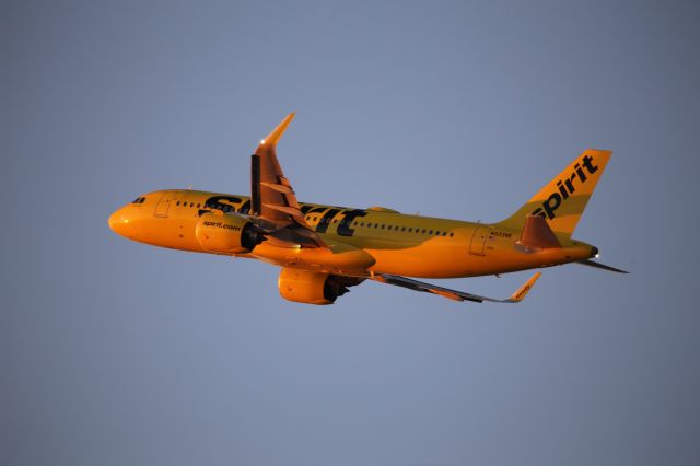 Airbus A320neo (N933NK)