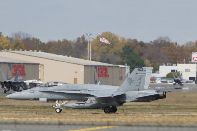 McDonnell Douglas FA-18 Hornet —