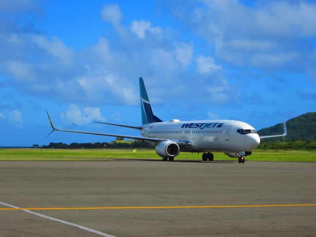 Boeing 737-800 (C-GKWJ)