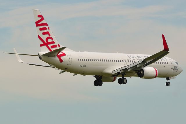 Boeing 737-800 (VH-YFL)