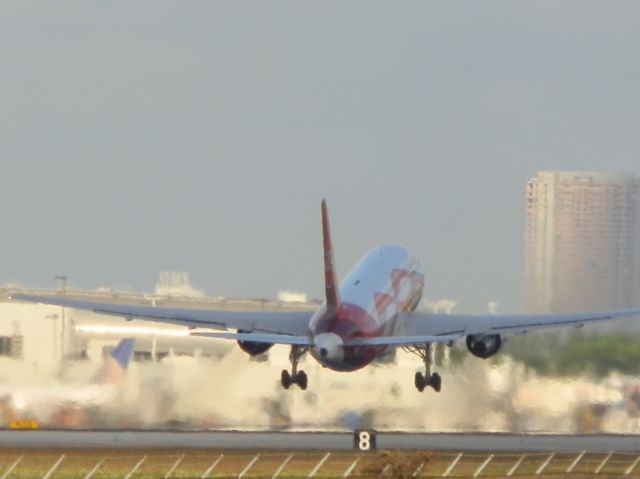 BOEING 767-200 (N881YV)
