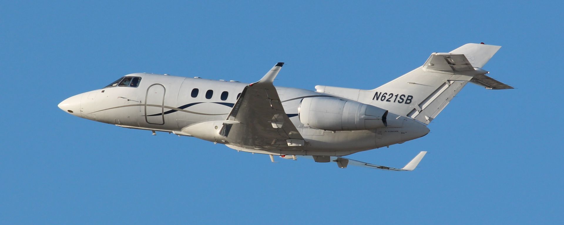 Hawker 800 (N621SB) - Taking off from MIA on the afternoon of the 7th of March, 2021.