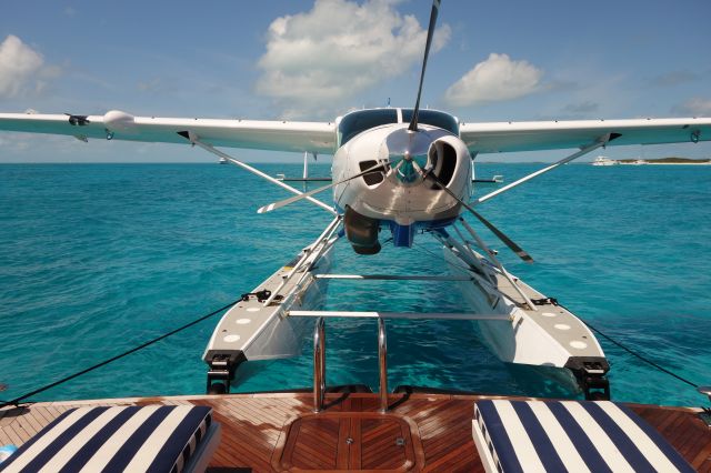 Cessna Caravan (N710BH) - Yacht Toy