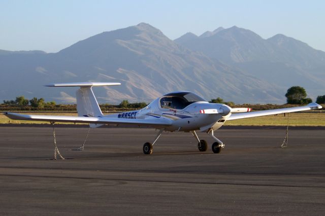 Diamond DA-20 (N885CT)