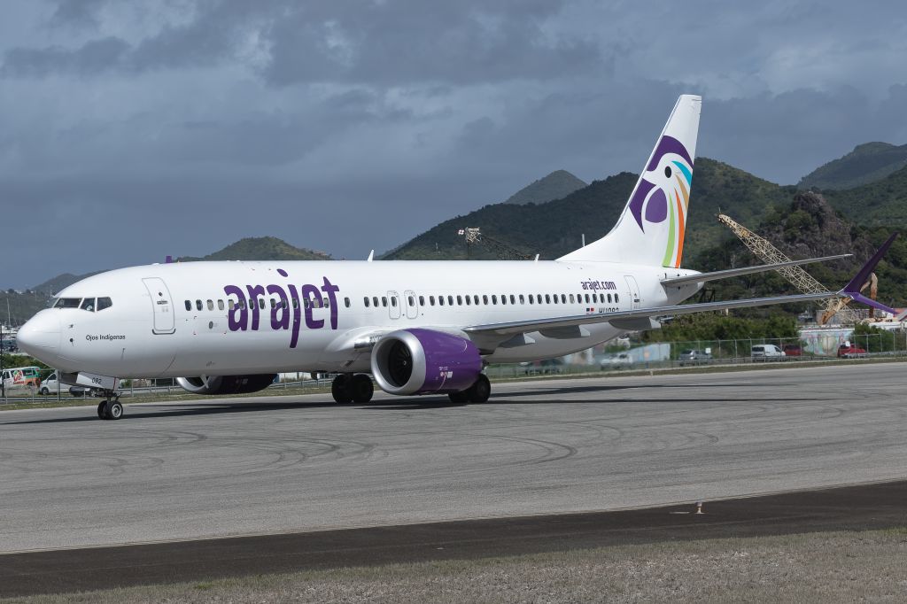 Boeing 737 MAX 8 (HI1082)